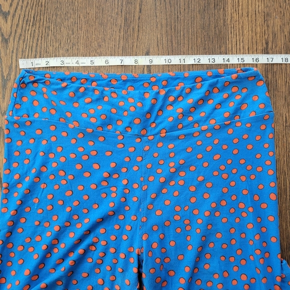 LulaRoe Blue and Red Polka Dot Hi-Rise Legging Size Women's Tall and Curvy 12-22 - Picture 6 of 10